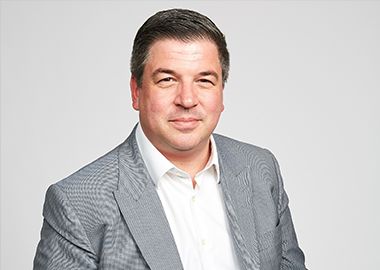 Simon Paris | CEO | Finastra